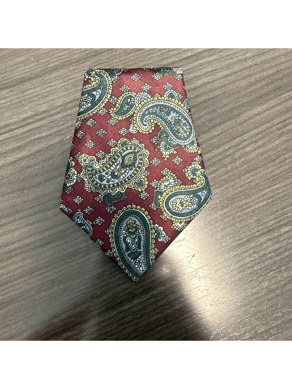 Vintage Manhattan Men's Pocket Square Red Paisley Satin New